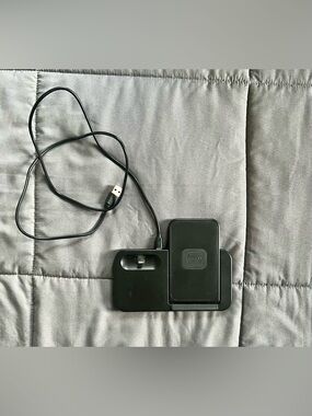 Wireless Charging Dock Station with USB Cable - Black